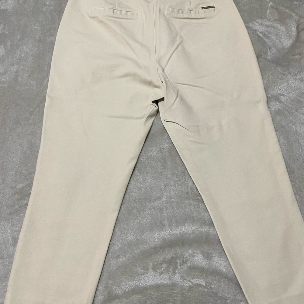 ✨Michael Kors✨ Beige Ankle Length Trousers with Gold Logo - Picture 3 of 4